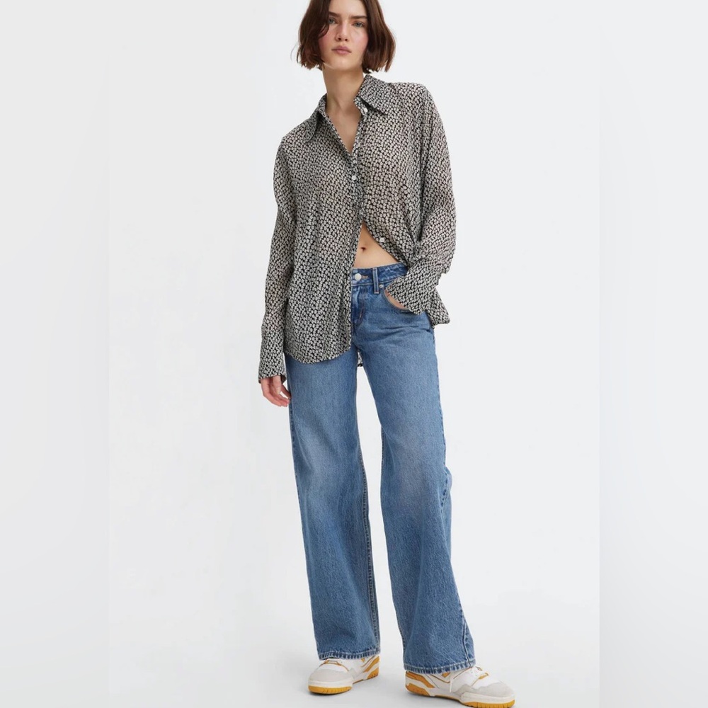 Levi’s low loose jeans size 27